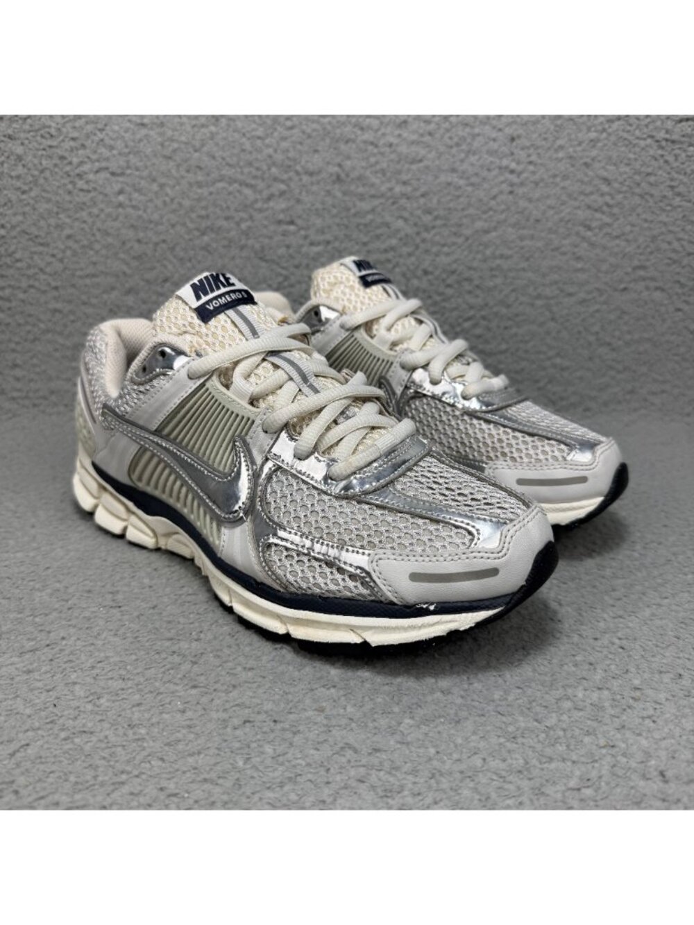 Nike Air Zoom Vomero 5 Womens 10 Shoes Photon Dust Grey Silver Running Sneakers